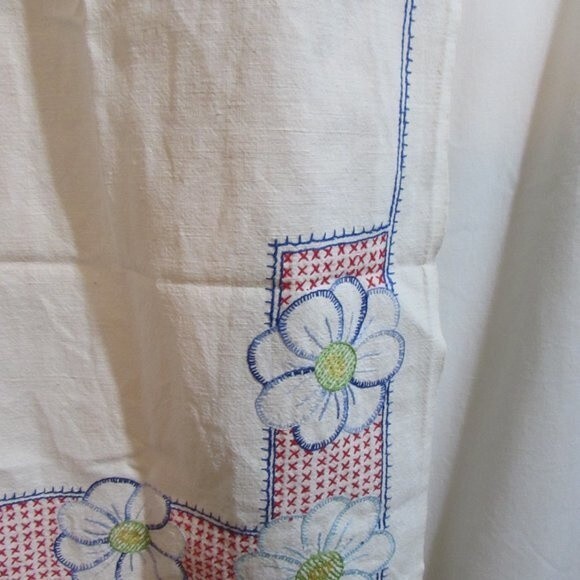 HAND SEWN VINTAGE TABLE RUNNER FLOWERS BLUE YELLOW RED GREEN - Picture 4 of 11